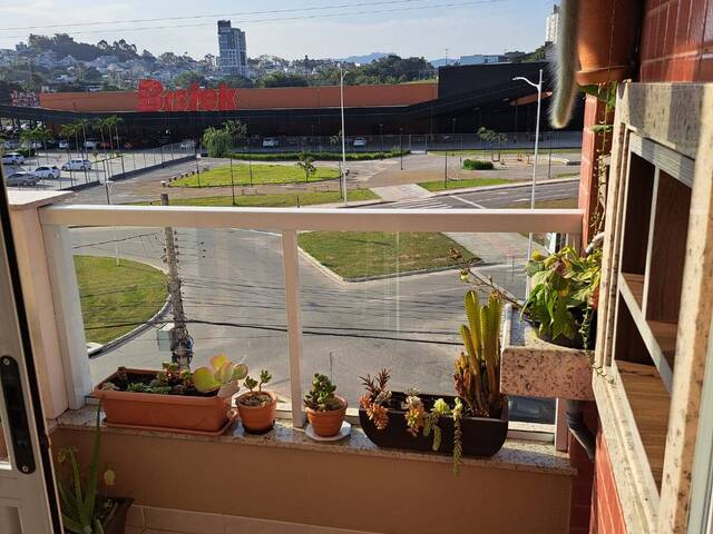 Apartamento para Venda em Palhoça - 4