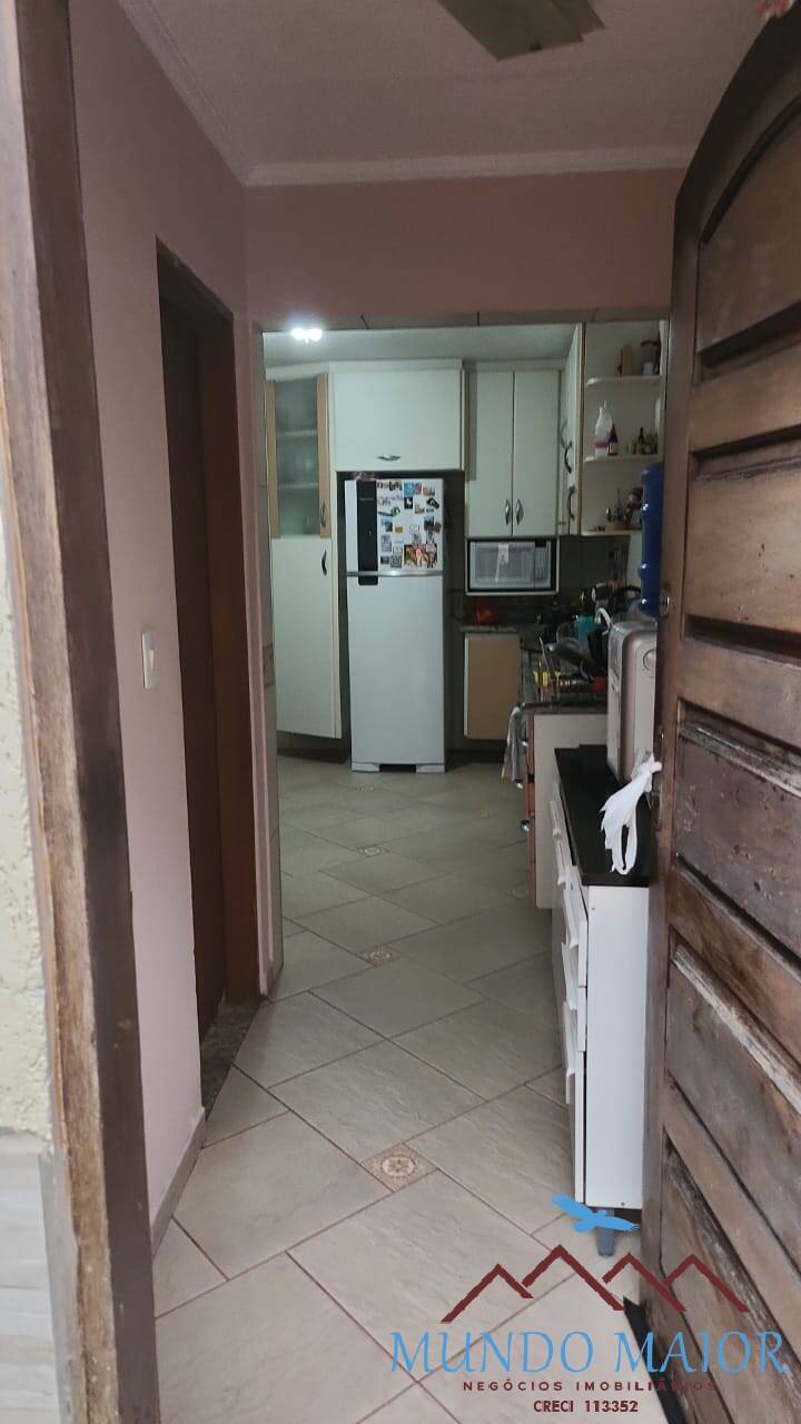 Casa, 4 quartos, 168 m² - Foto 2