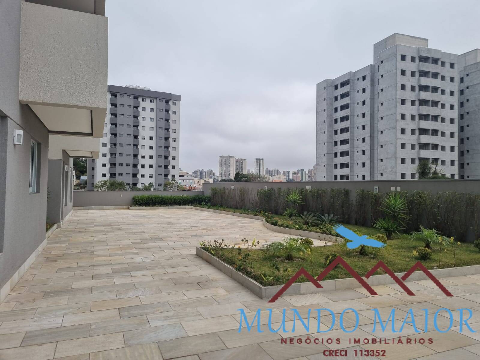 Apartamento à venda com 2 quartos, 67m² - Foto 1