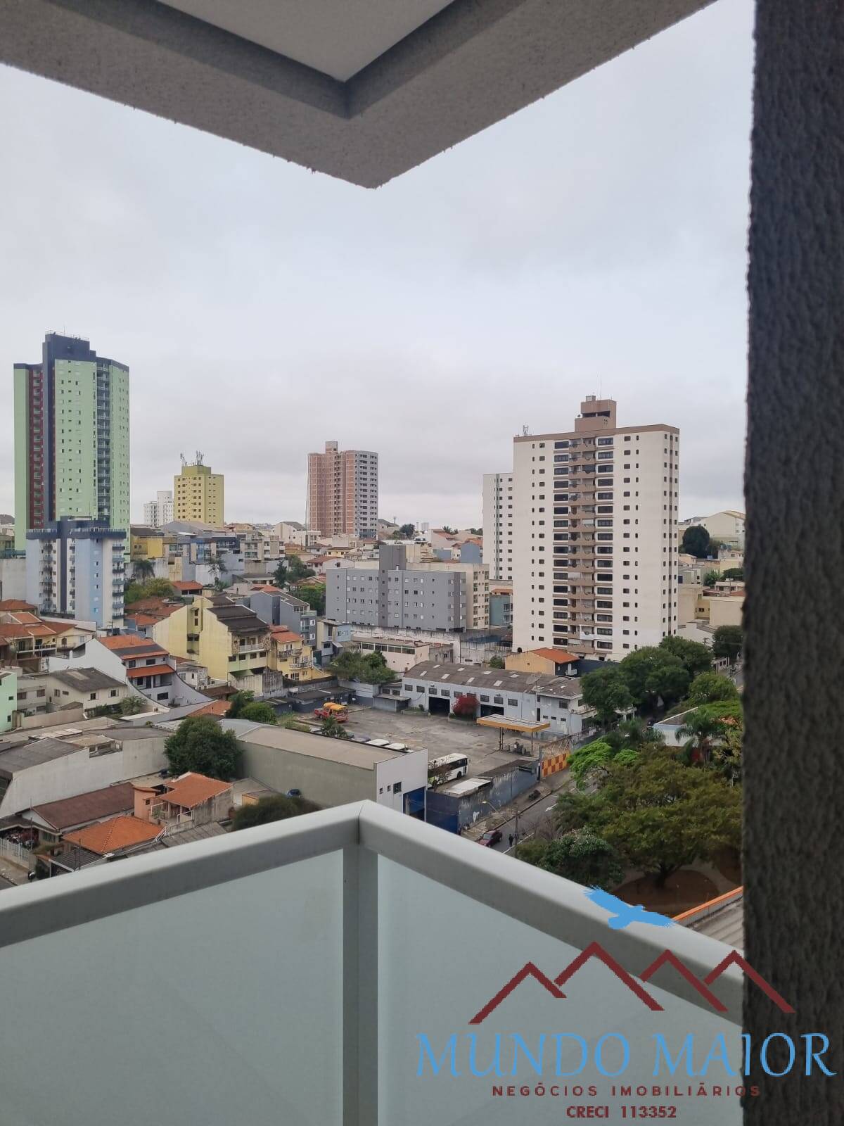 Apartamento à venda com 2 quartos, 67m² - Foto 2