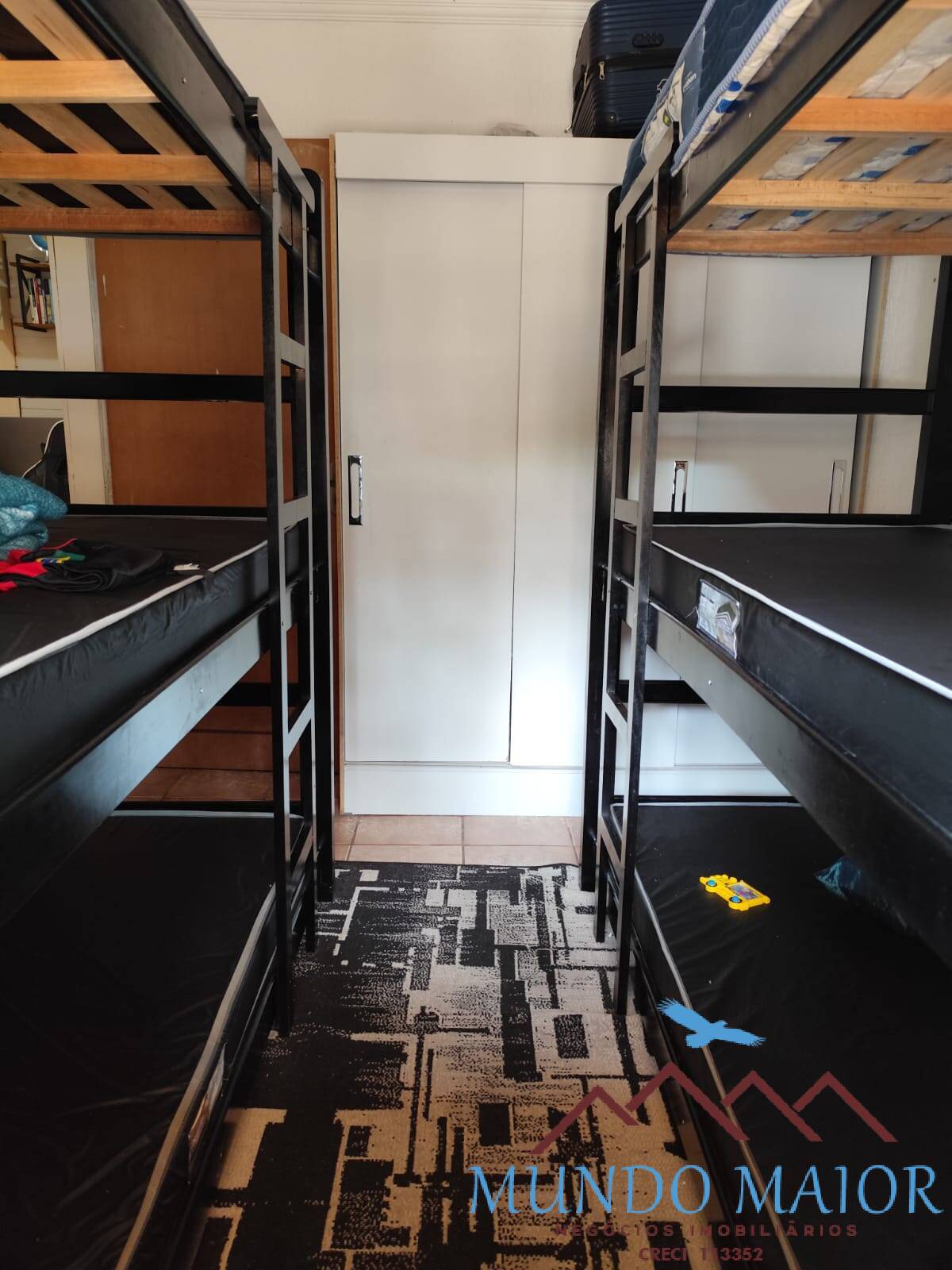 Casa à venda com 3 quartos, 800m² - Foto 17