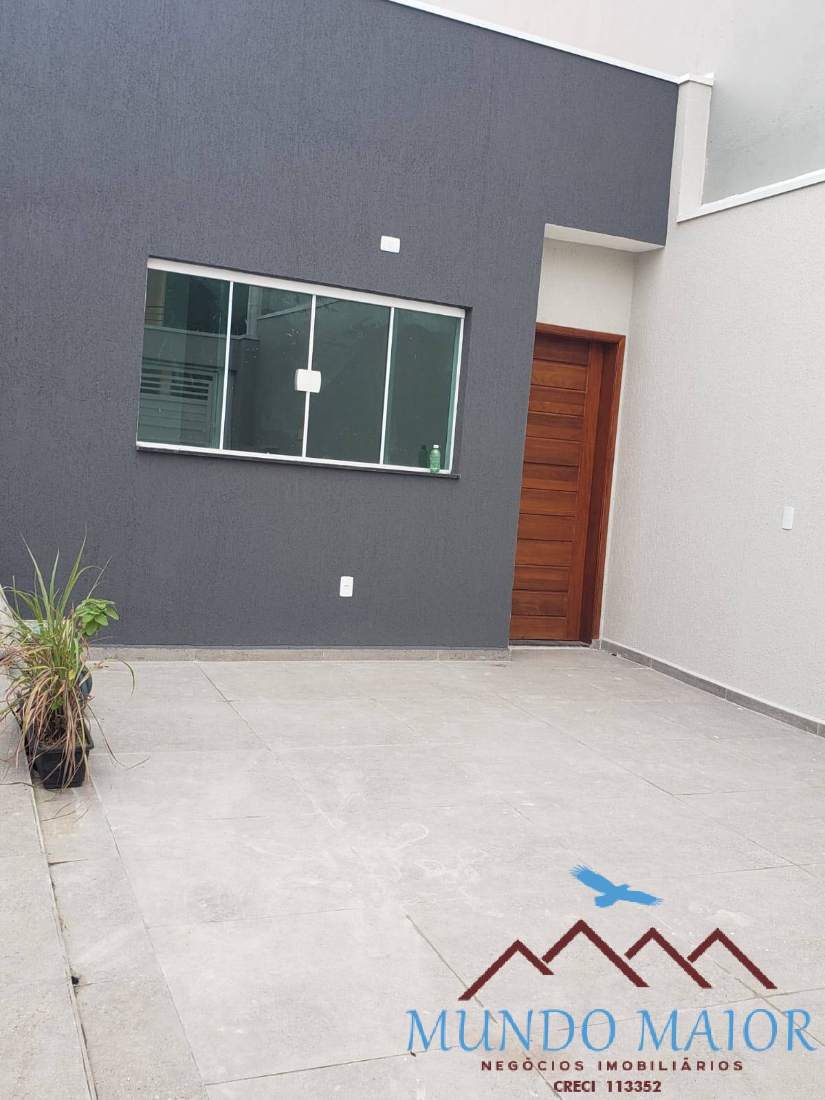 Casa à venda com 3 quartos, 125m² - Foto 1