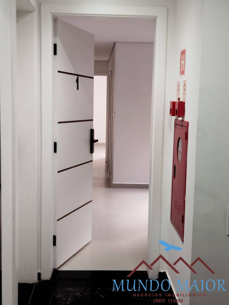 Apartamento à venda com 2 quartos, 54m² - Foto 15