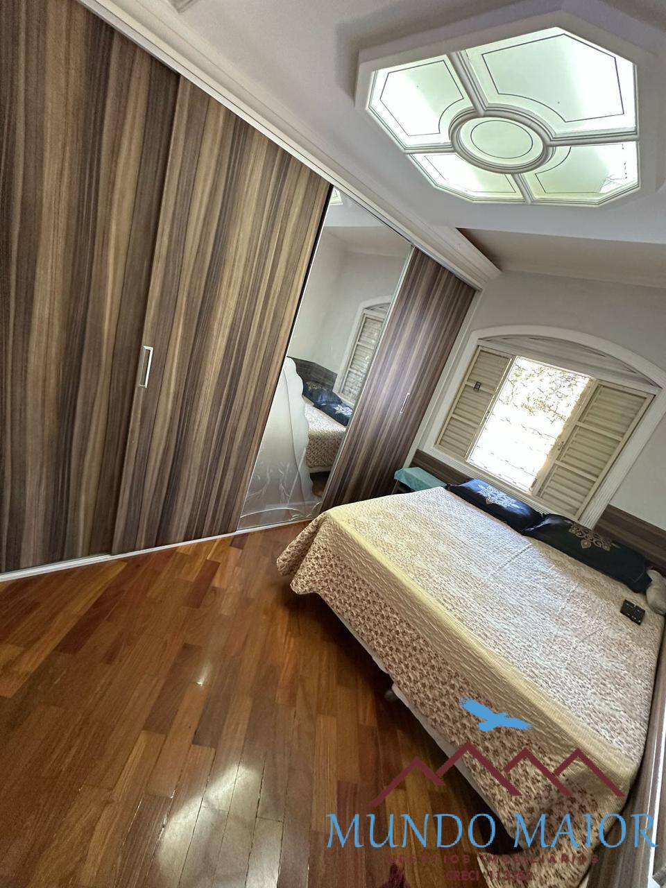 Casa à venda com 5 quartos, 295m² - Foto 18